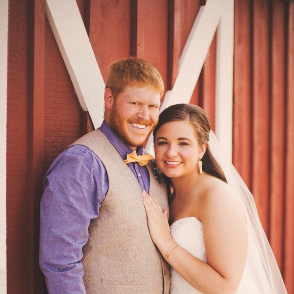 Meet your Posher, Sarah - Picture 1 of 1